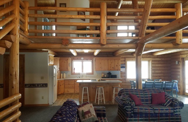 Cabane en rondins de Grammy, vue sur la montagne