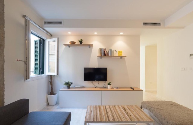 Gran apartamento en el centro histórico con parking gratuito 4 habitaciones por KEYWISE