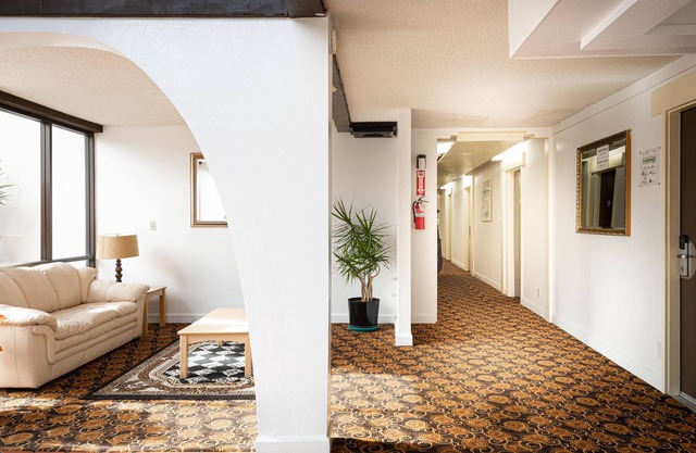 Granada Inn
