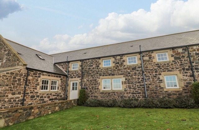 Granary Stone House, EMBLETON