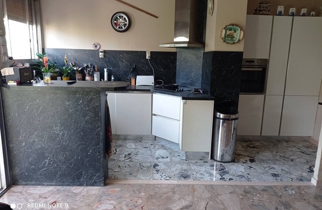 Grand 3 pièces dans résidence standing avec garage proche de la mer