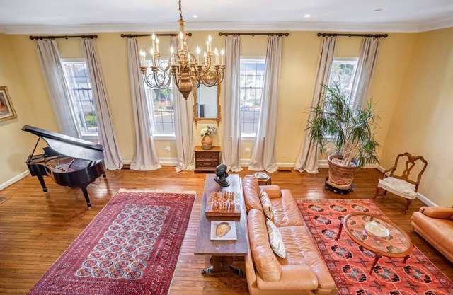 Grand 5200 sf Home, Wesley Heights, 5BR 4.5BA