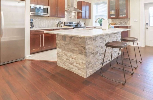 Grand 5BR in the Heart of the CWE / ABODEbucks