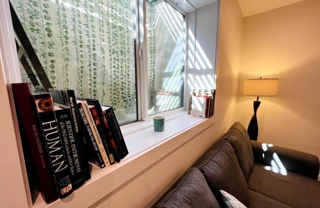 Grand Boulevard Basement Suite