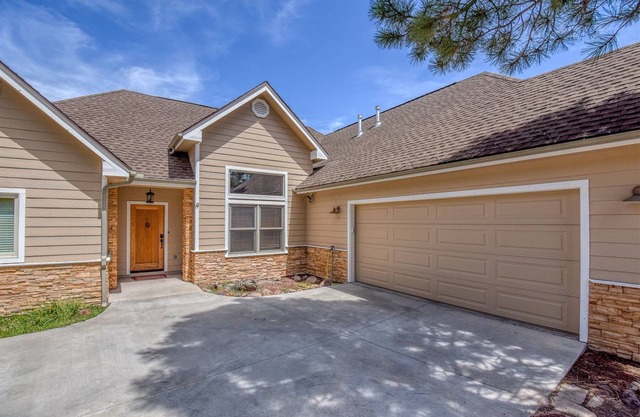 Grand Canyon Cottage | Near Railway & Williams | Golf & Outdoor Fun | Pet-Friendly
