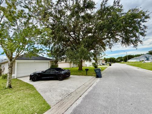Grand Deluxe Pines 3BR Pool Home near Disney