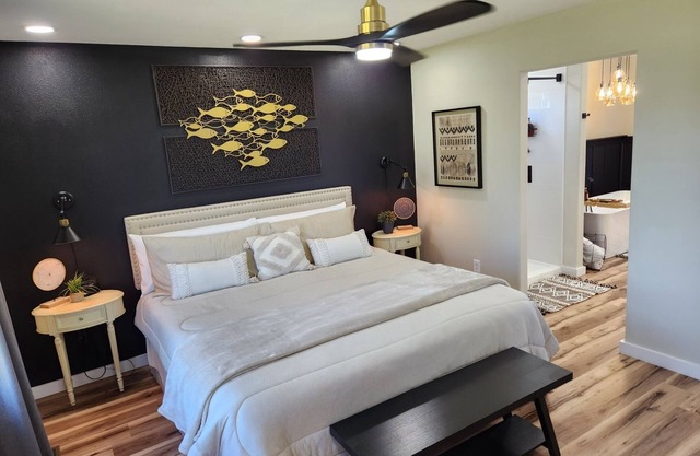 Grand Lake Cabin @ Duck Creek, Sleeps 6, & Pool for Guests