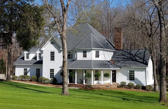 Grand Maison 6BR / 3. 5BA 14 personnes. Près du Colisée, Dntwn, Grandover, Aquatique, High Point