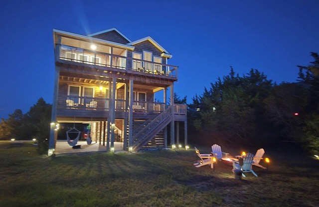 GRAND OPENING DISCOUNTED RATES through December! PETS stay FREE!