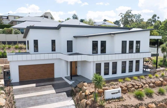Grand Stirling - Elite Escape, Unparalleled Luxury