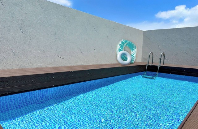 Grandioso Okinawa Pool Villa Kin 2B13 people3 mi / Kunigami-gun Okinawa
