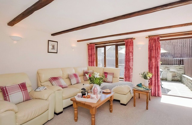 Grandma's Cottage - UK48618