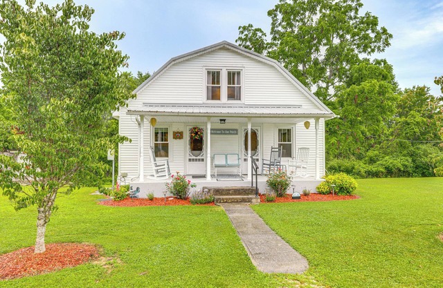 «Grandma's Farm House» de 125 acres avec foyer extérieur!