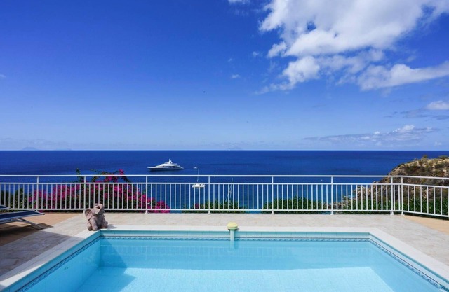 Grands Galets in Lurin by Personal Villas - Caribbean Style Villa