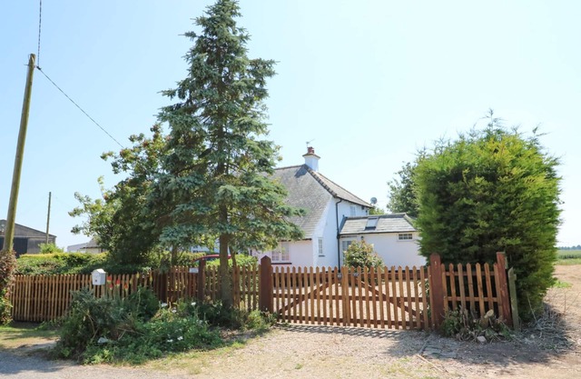 Grange Farm Cottage, SUTTON BRIDGE