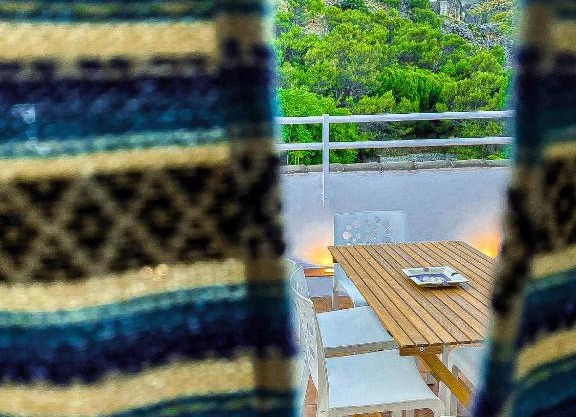Grazalema - Casita La Calma - Incredible views, Clima Frio-Calor, Wifi & Private Parking optional