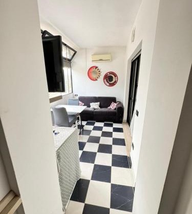 Grazioso&Collegatissimo con terrazzo Casello Autostradale Frosinone