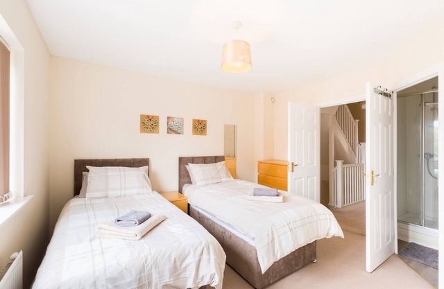 Great 4 bed house in Black Country