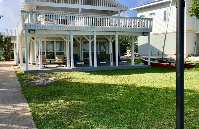 Grande plage, navigation de plaisance, golf et pêche - Renseignez-vous sur notre location de 4 jours minimum