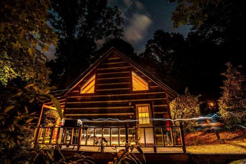 Great Cabins Ideal for Groups Getaways in Copperhill, Tennessee