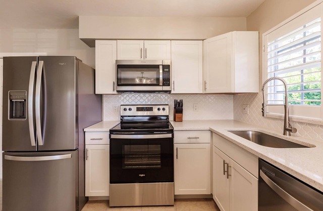 Great Cottage in Naples Florida in Naples Park