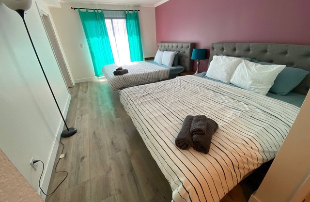 Great Deal x8 Guests Unit with AC and WiFi in Beverly Hills