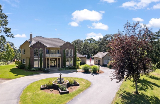 Legendary Escape w/ Countless Amenities, Pool, Hot Tub, Billiards, Ping Pong, & More on 82 Acres
