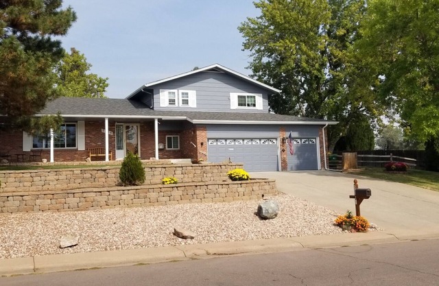Rénové 3 chambres 2. 5 bains sur 1/2 acres dans la belle Littleton Colorado