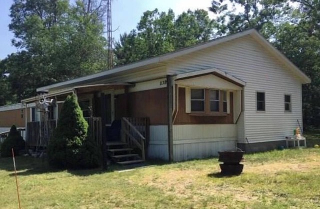 Idéal pour les grands groupes !! Maison sur 10 acres !!