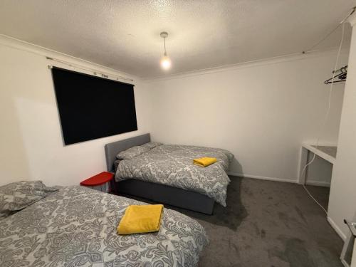 Great for contractors- Flat in Chelmsford with parking for 3 people WITH WIFI
