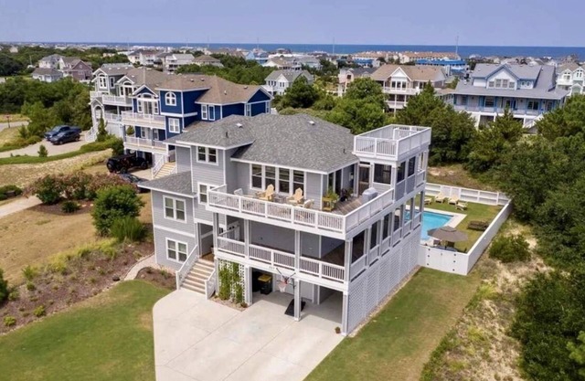 Great for Families, Salt Water Pool, Sea & Sound Views, Quiet Gated Caul-De-Sac