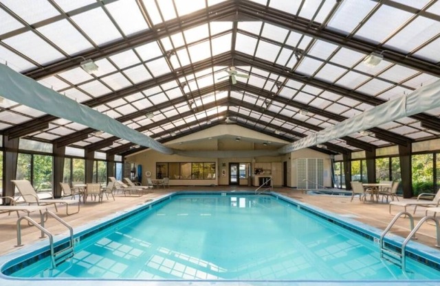 Great for Groups! Spacious 1BR Unit w/ Kitchen, Outdoor Terrace & FREE Parking!