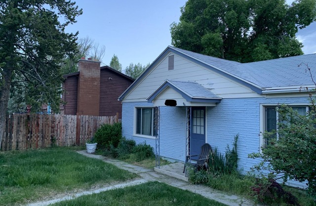 Great house for family and pets, close to everything!