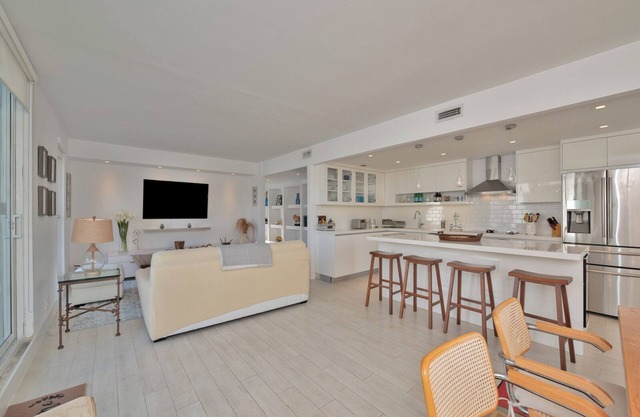 Great Key Biscayne family sized ocean front condo 3/3 with large pvt terrace.