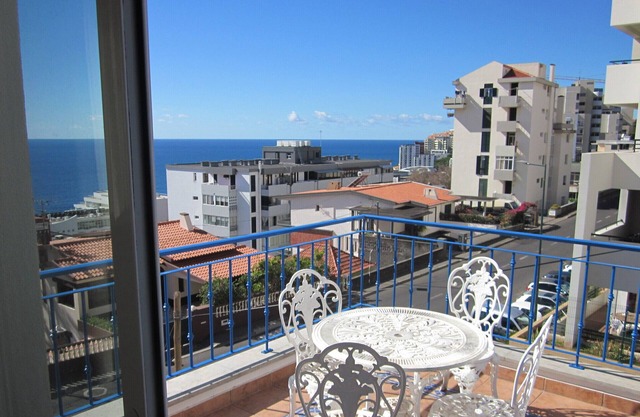Excellent emplacement, appartement 1 chambre avec vue fantastique sur la mer!