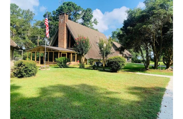 Great little apt. Safe charming quiet place