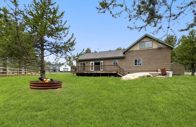 McCall, bain à remous, WiFi, cheminée, grande cour, garage, 5 chambres, FIrepit