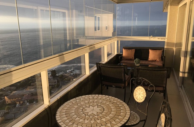 Superbe vue sur l'océan et détente complète dans un superbe appartement.