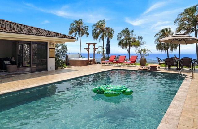 Great Ocean Views | Piscine privée | WIFI | À partir de 425 $ / nt