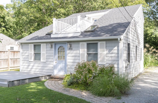 Great Pond Cottage W/central AC