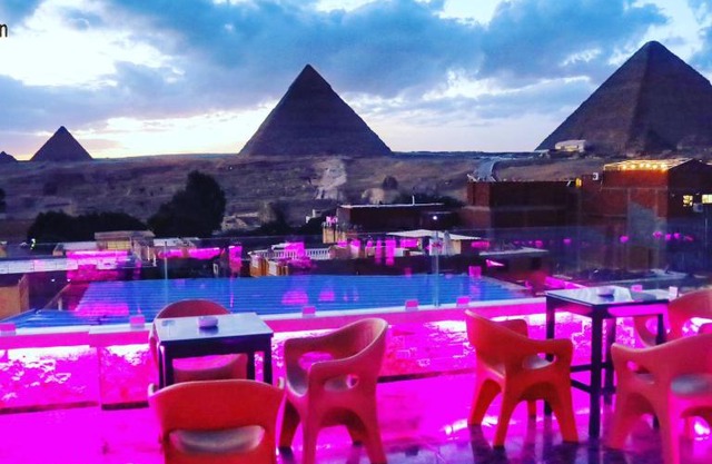 Great pyramids & sphinx hotel