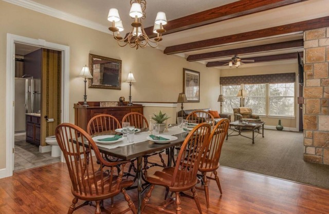 Great Rock Cozy 2BR Condo
