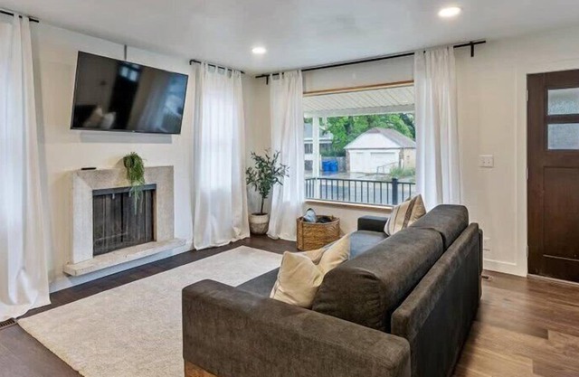 Great Ski Retreat,Park Close By,Queen Beds