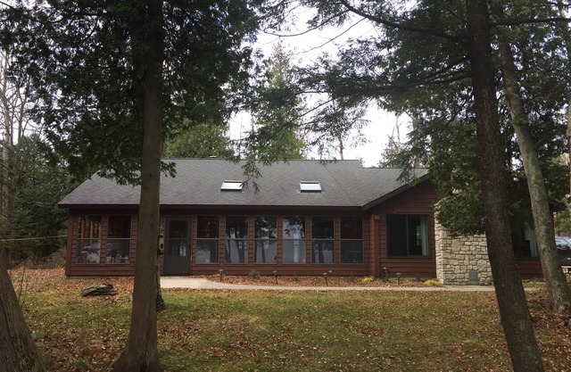 Grands levers de soleil, 200 pieds du lac Michigan Shorefront, 1. 5 acres, 2 chambres, 1 salle de bain
