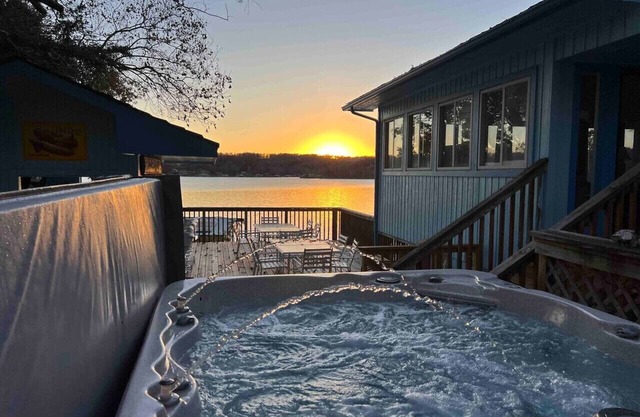 Great view, private dock boat/jetski options