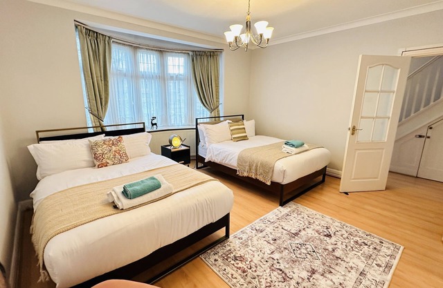 Great West House London TW75NA