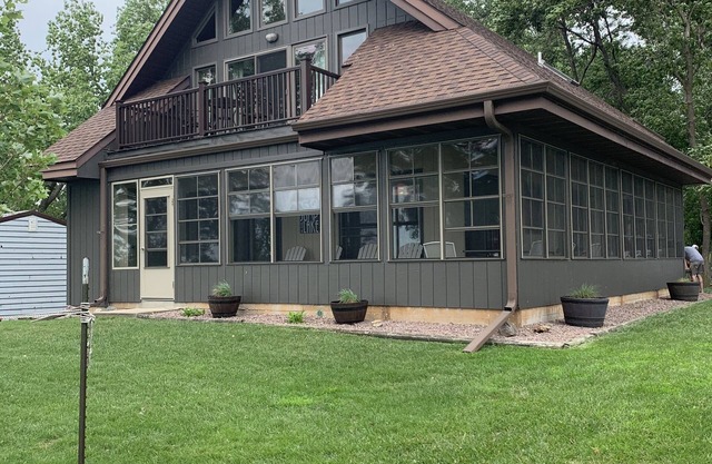 Grande maison au bord du lac toute l'année près du parc d'État, du golf et d'autres activités