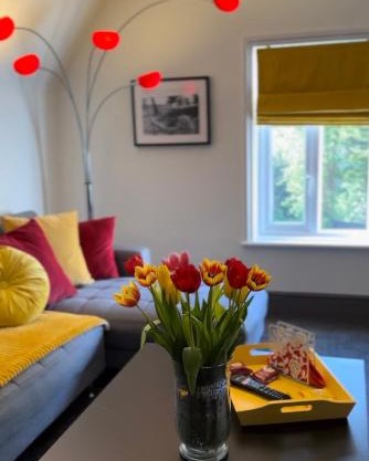 Green Corner Villa - No.5 Walls Hill Apartment