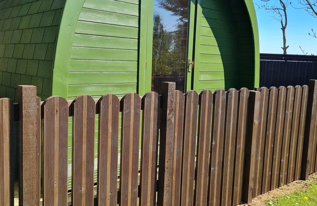 Barn Owl - Glamping Pod-Cabine-Classique-Espace sanitaire-Vue sur Lac