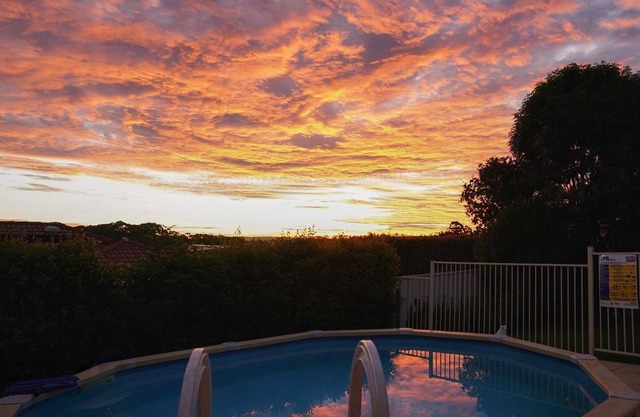Green Point Getaway - Pool and spa